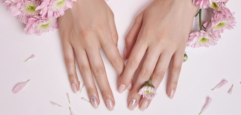 指をすらっと細く見せたい！そんな方へおすすめ4つの方法と指を太く見せるNG行動肌らぶ