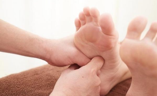 今すぐ実践できる！ツボ押し花粉症ケア