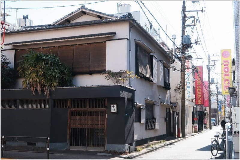 大垣市【キャッスル松葉吉原】古き良き喫茶店の手作りドーナツモーニング♪ 岐阜モーニング |