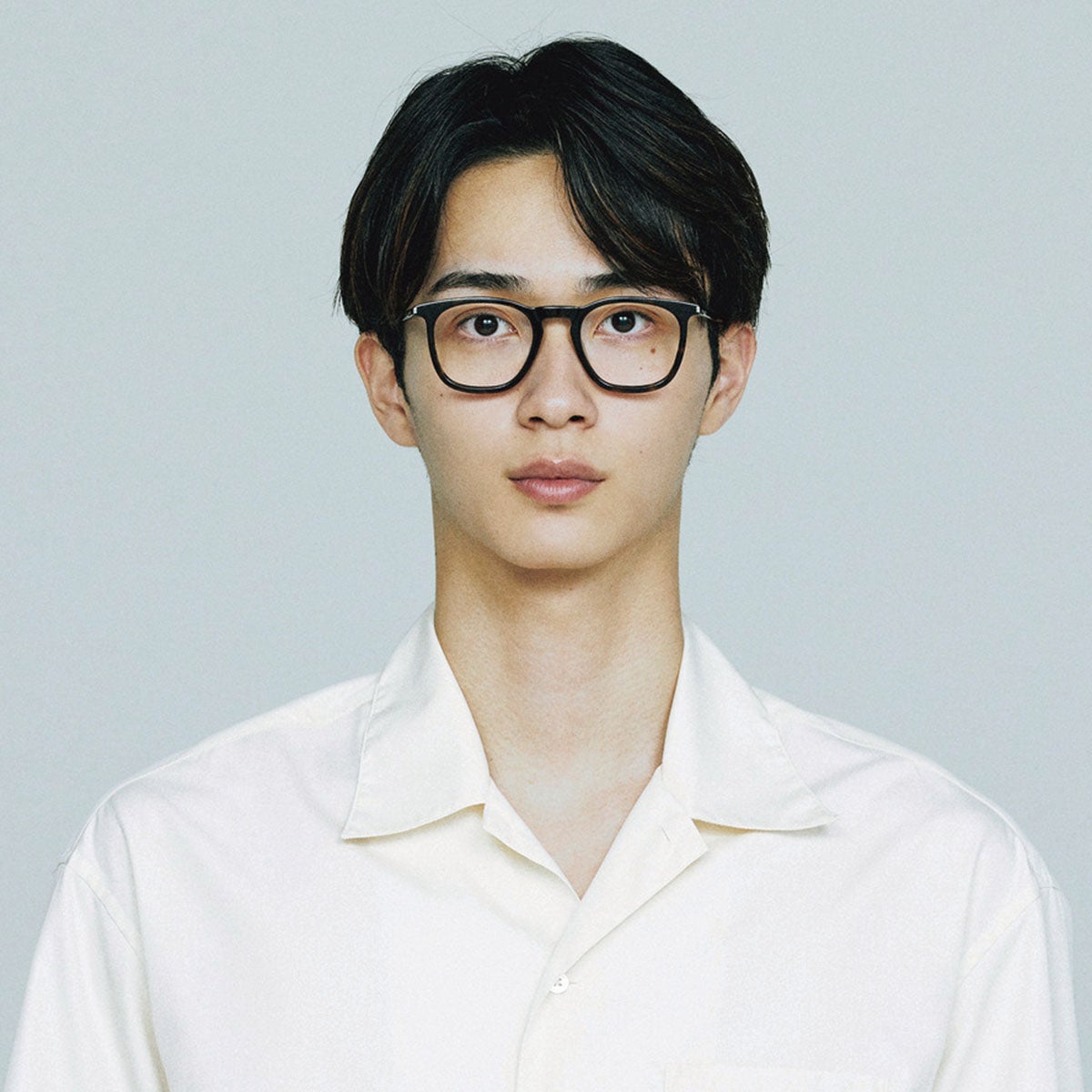 楽天市場 だてめがね ボストン 丸めがね 細フレーム おしゃれ女子 大きめサイズ 小顔効果 すっぴん隠し レンズ 韓国 オルチャン ファッション 眼鏡大きい メガネ ビッグフレーム 丸いシルエット 伊達メガネ おしゃれ かわいい レディースゴールドシルバー