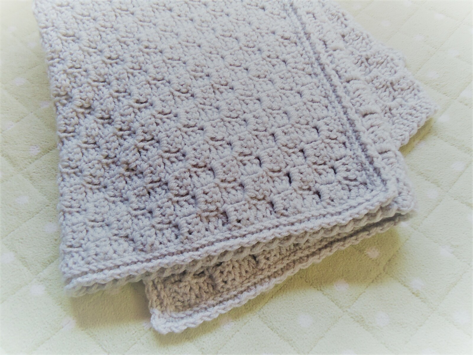 棒針無料編み図 真ん中から編む透かし柄のブランケット ※編み図訂正あり– 手編みウェア＆雑貨の無料編み図 ATELIER *mati*