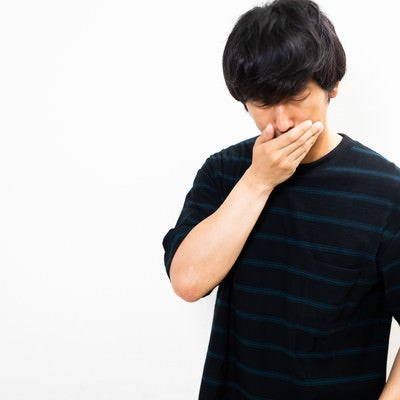 悲しげな女性不安ストレスにお顔の表情ふさぎこむ - 不安のストックフォトや画像を多数ご用意 - 不安, 乱雑, 無秩序 - iStock