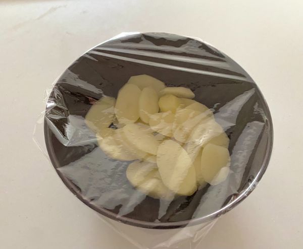 離乳食のじゃがいもはいつから？固さや形状、冷凍保存のコツとおすすめレシピ8品もBaby-mo ベビモ