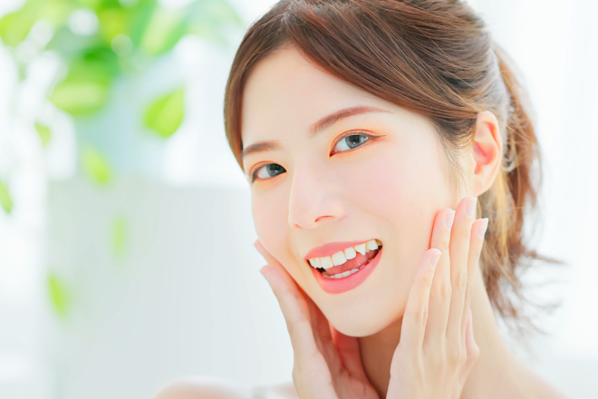 点滴に失敗して内出血を起こした腕の写真。の写真素材92522243- PIXTA