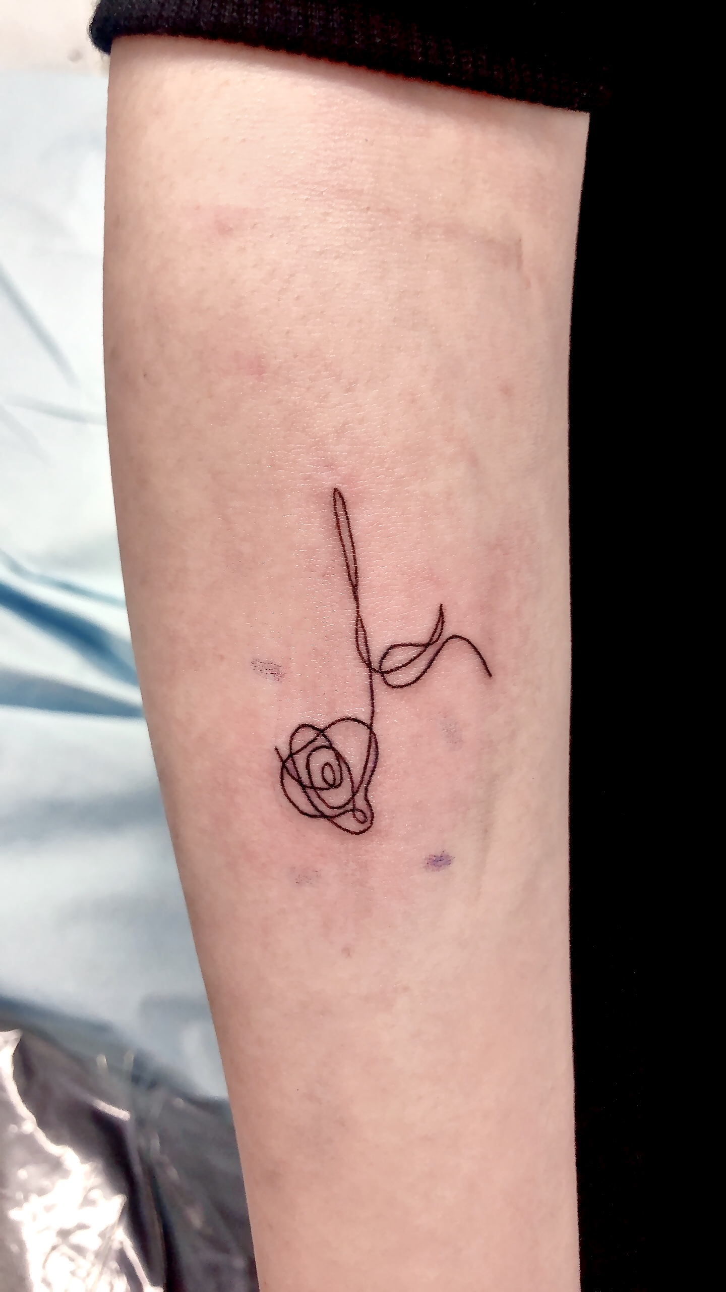 薔薇 バラ とイバラ Roses and thornsタトゥースタジオ A-tattoo エータトゥー -東京都新宿・渋谷原宿 岡山