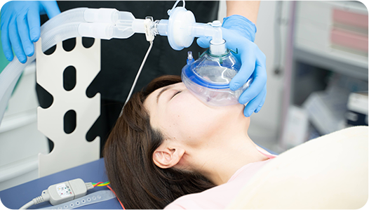 大人の臍ヘルニア でべそ の症状は