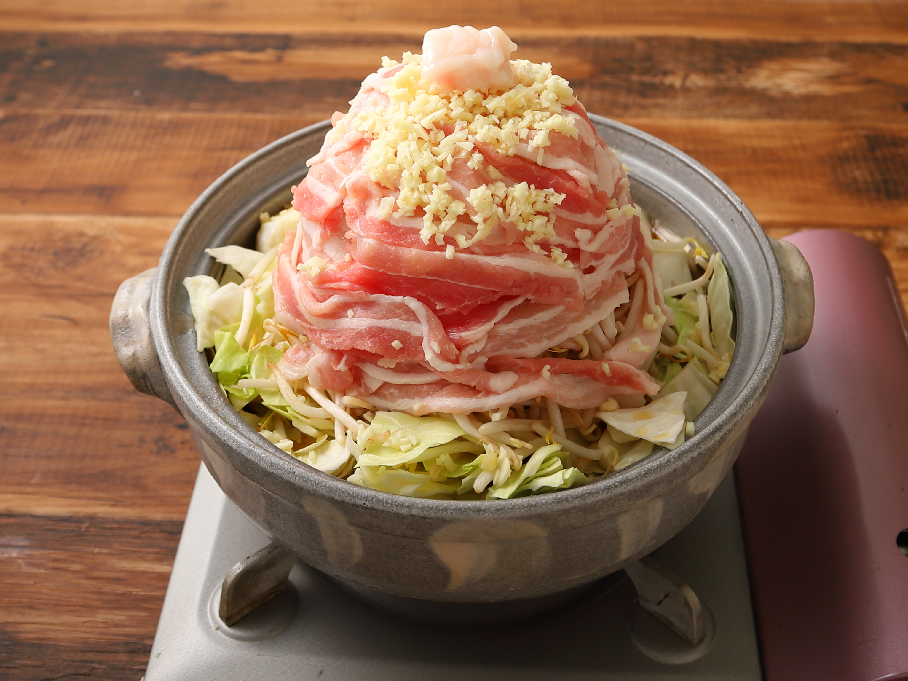 種類1:10個 信光食材 にんにくスタミナ漬 角瓶 290g 瓶詰め しょうゆ漬 漬物 ご飯のお供 ニンニク スタミナにんにく醤油漬瓶ににんにくがぎっしりと詰まっています！にんにくの食感を生かし、醤油味にしました。しあわせ商談サイトNAGANO