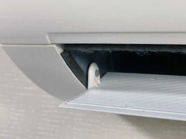 運転を停止しても、フロントパネルが完全に閉まりません。：日立の家電品