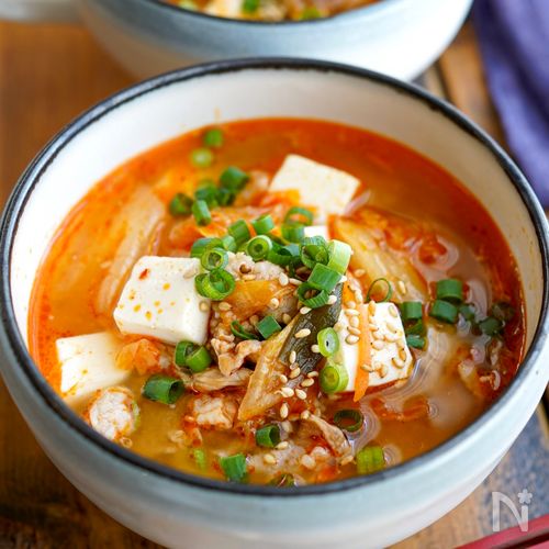 アレンジ自在！キムチと豆腐のみそスープ 代謝促す簡単レシピレシピ・作り方 - E・レシピ