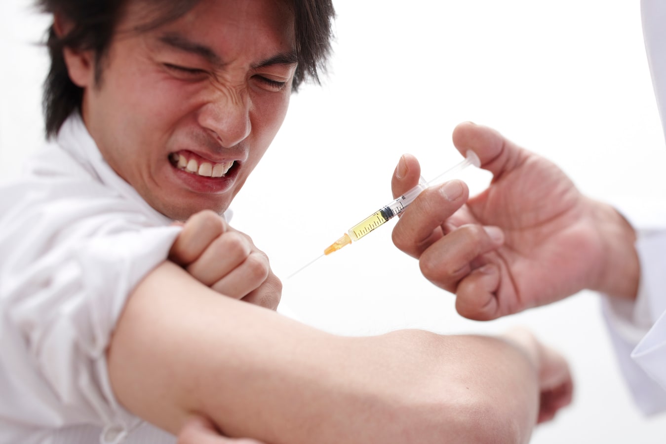 注射で大暴れ！看護師からもヘルプ要請！自閉症息子が嘘のようにピタリと落ち着いた方法は？ LITALICO発達ナビ