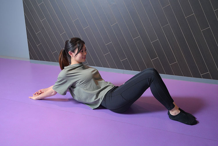 ストレッチ 」の無料フリー素材イラスト・アイコンのフリー素材なら「フリーアイコンズ」