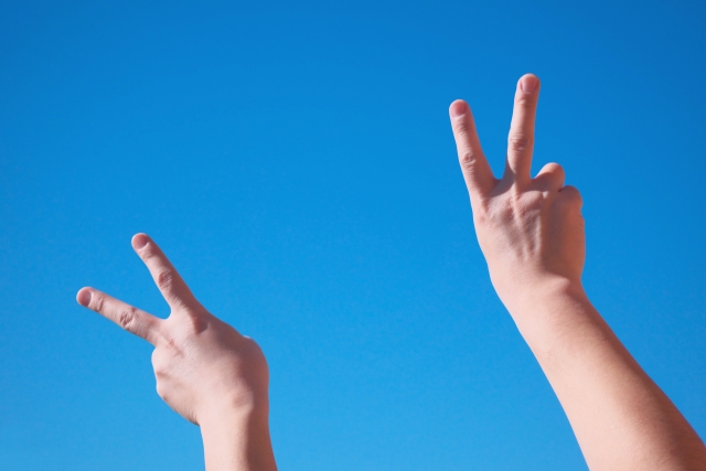 親子でハンドサインを覚えよう！ 覚えておきたいサインと要注意サインHugKum はぐくむ