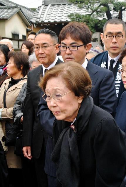 林家こぶ平が性接待で処女を奪った大物女優の正体 糖尿病が悪化し足を切断した真相 「落語家」で有名な大御所の悲惨な現在に驚きを隠せない