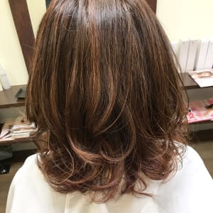 50代白髪が目立たないヘアカラー！アッシュ、ベージュ、グレージュヘアカラーリングLICOLO - 髪から自分を好きになる