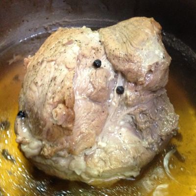 アイスバインのレシピ！圧力鍋で作る、ホロッと崩れるほどの柔らかさ