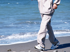 高齢者のウォーキング効果！メリットや注意点は？ブログ介護付有料老人ホームヴィンテージ・ヴィラ