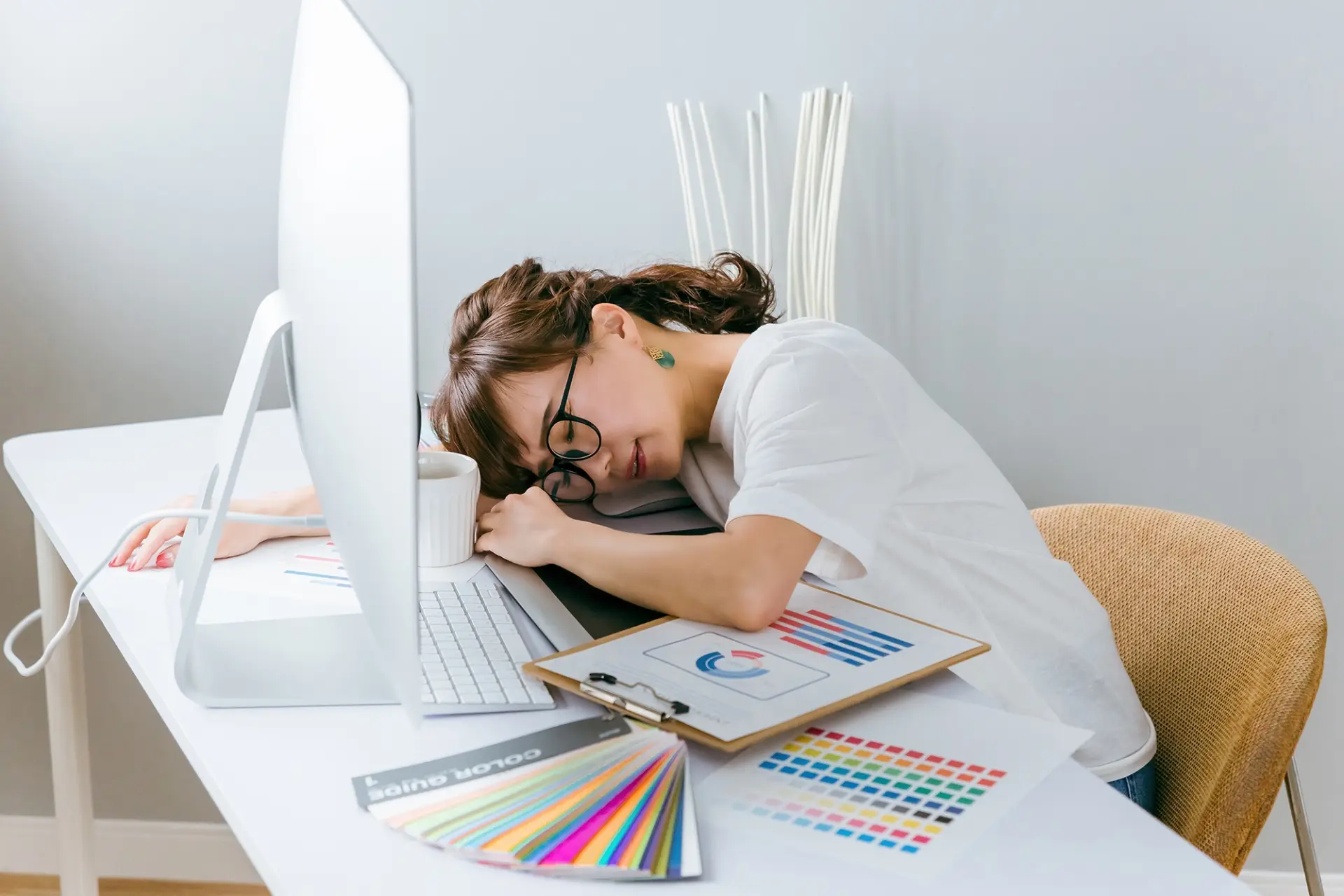 バテバテで、ダルダルの、ゴリゴリでヘトヘトです。来夏は、労働時間を減らそうと思います。夏、ムリ。ヤモリリ