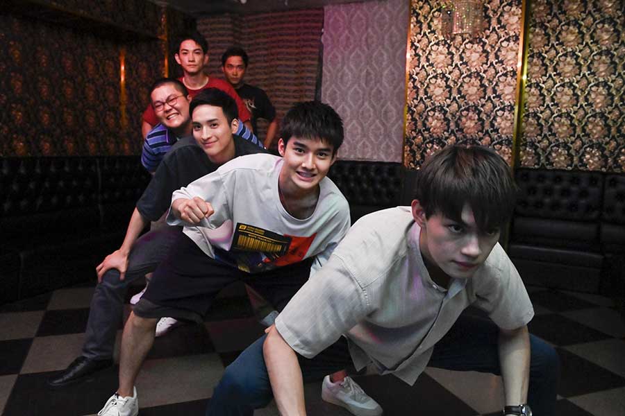 宙町田啓太🆚荒井佐藤寛太白熱の懸垂対決⚡️