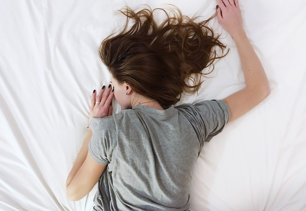 マッチングアプリに疲れた30代男性へ。彼女ができる「次の一手」Hayato＠崖っぷちからの恋愛逆転術