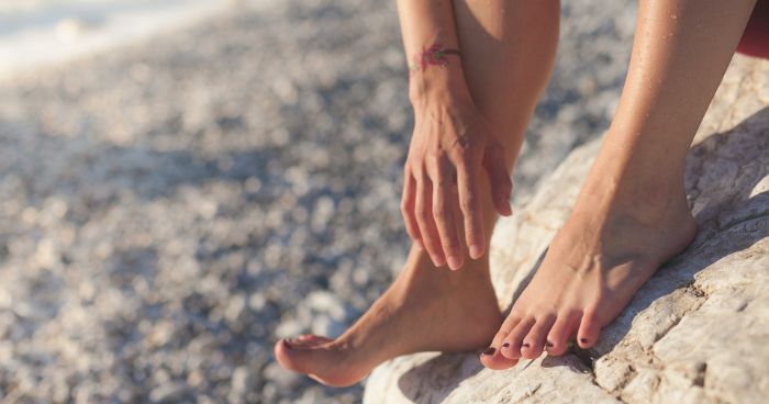 軽石はかかとによくない？正しい使い方とかかとケア方法 – You&Me