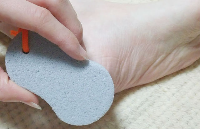 使ったことある？！ 無印 の軽石で「かかとケア」デビューしてみた。オリコンニュース ORICON NEWS