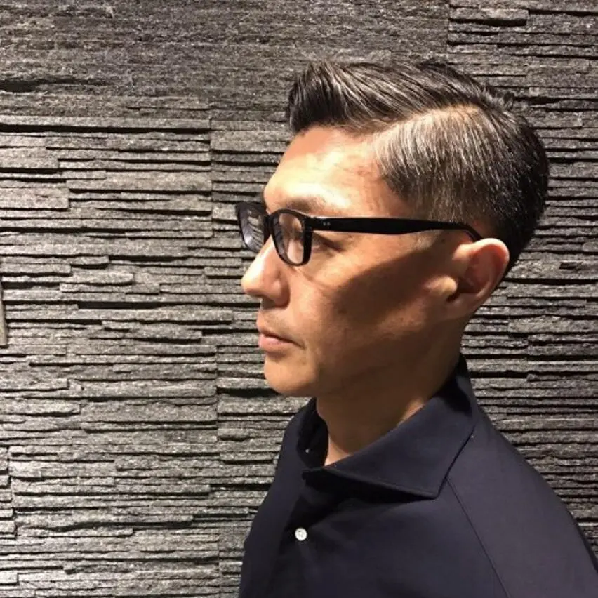 男性 かっこいいおじさんの髪型特集。中年やシニア世代におすすめは