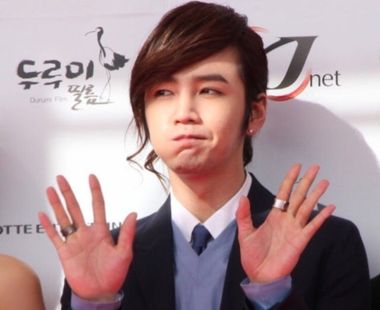 今すぐチェック！手から幸福のメッセージ、最高の手相『ラッキーM』 – grapeグレイプ