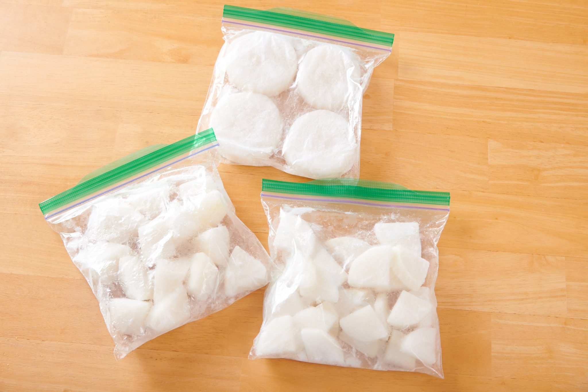 大根を冷凍保存する方法とは？おろし・生・カットを使い分けて上手に活用しよう！フーヅフリッジ UCC運営の業務用食品食材の仕入れ通販サイト