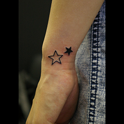 プロの彫り師が教える初めてのタトゥーにおすすめな場所５選。隠して魅せるデザインとは？アルパカのタトゥ