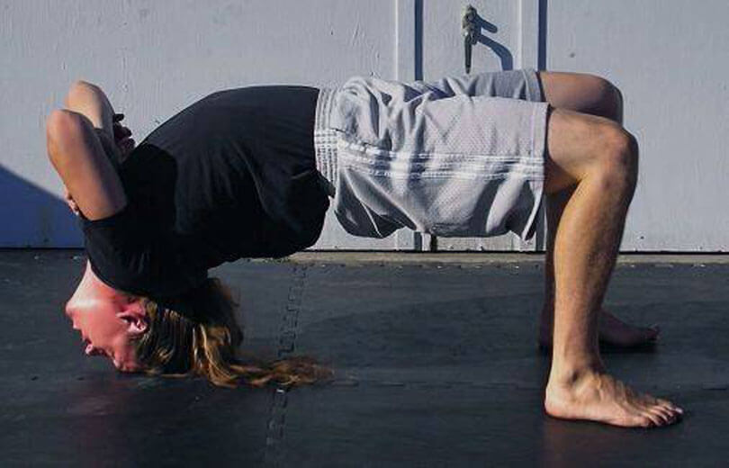 バックブリッジ・ブリッジ回転の練習方法とコツ①