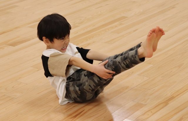 男の子の腹部の写真・画像素材-Snapmart スナップマート