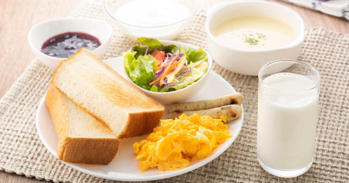 ダイエット中の朝ごはんおすすめ10選！朝ごはんを食べるメリットや目的別メニュー - Wellulu