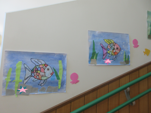 製作「海」いよいよ完成！: ちっちゃな保育園スマイリー ブログ