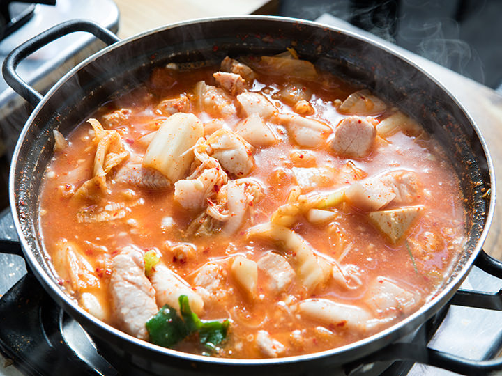 キムチチゲで新陳代謝を上げてダイエットレシピ＜김치찌개＞ - 韓国料理の人気レシピを簡単に！韓国家庭料理