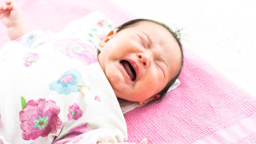 モロー反射とは？モロー反射の対処法はあるの？ パンパース