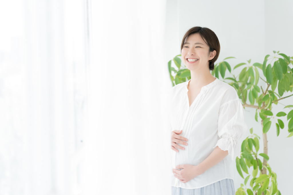 ガミースマイル 笑うと歯ぐきが見える 治し方は？小児矯正で治せる？ - 子ども専門の歯ならび・矯正なら大田区田園調布のABC Dental