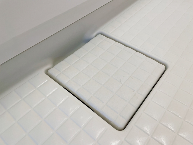 お風呂のフタ掃除に重曹がおすすめ！お掃除の方法についても解説 - 激落ちくん