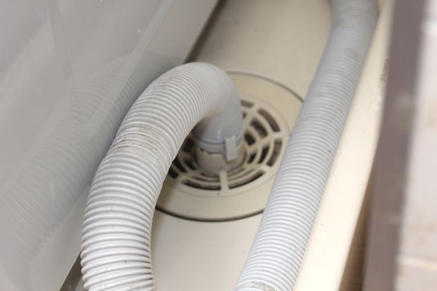 洗濯機の排水口を掃除する方法は？自分でできる汚れ・つまりの解消法を徹底解説！未来空間清掃リフォーム