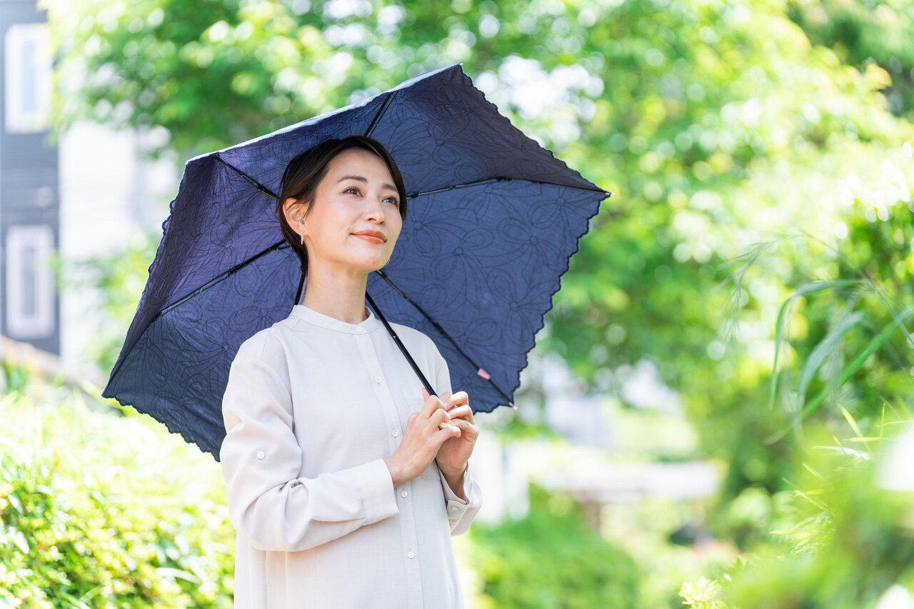 顔のシミを消す方法とは？スキンケアのやり方やシミの原因を徹底解説