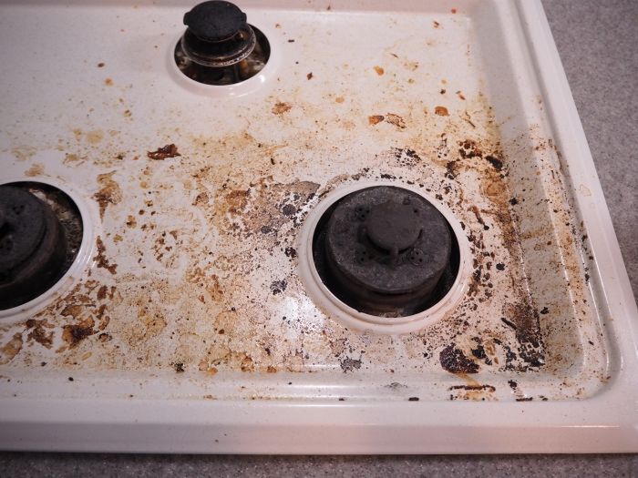 ガスコンロの掃除とは？五徳やグリルの油汚れ・焦げ付きを簡単に落とす方法を解説！長谷工グループ「ブランシエラクラブ」