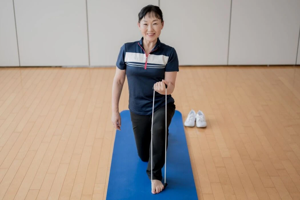 はじめての健康ダンス教室60歳からの健康ダンスNSSA 公益社団法人 日本ストリートダンススタジオ協会