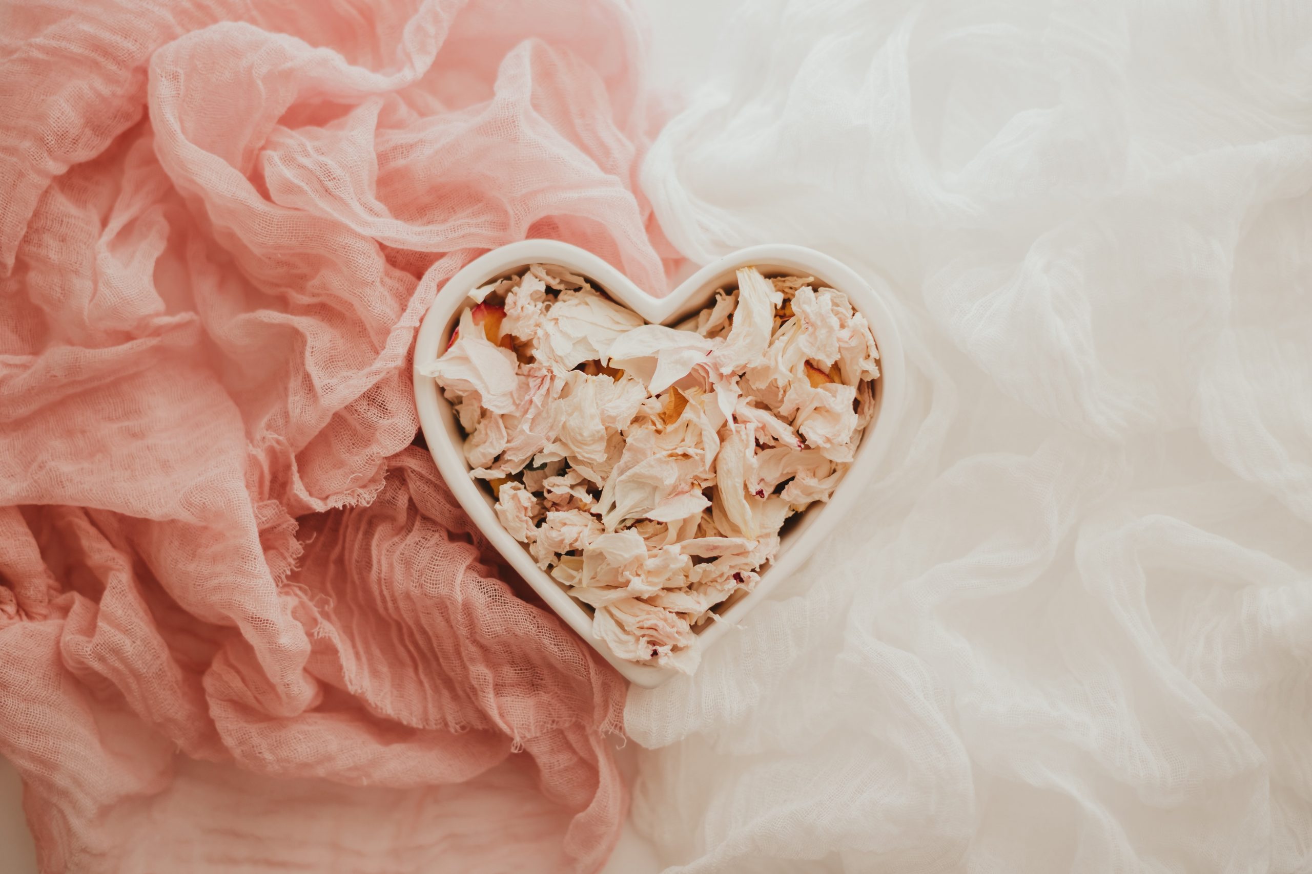 私の結婚相手は？相手の年齢・誕生日・職業まで全部無料で占う！うらなえる無料占い・今日の運勢