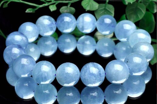 アクアマリン 意味・効果・浄化方法・相性 2025年版 パワーストーン・天然石セラピーストーン公式ブログ