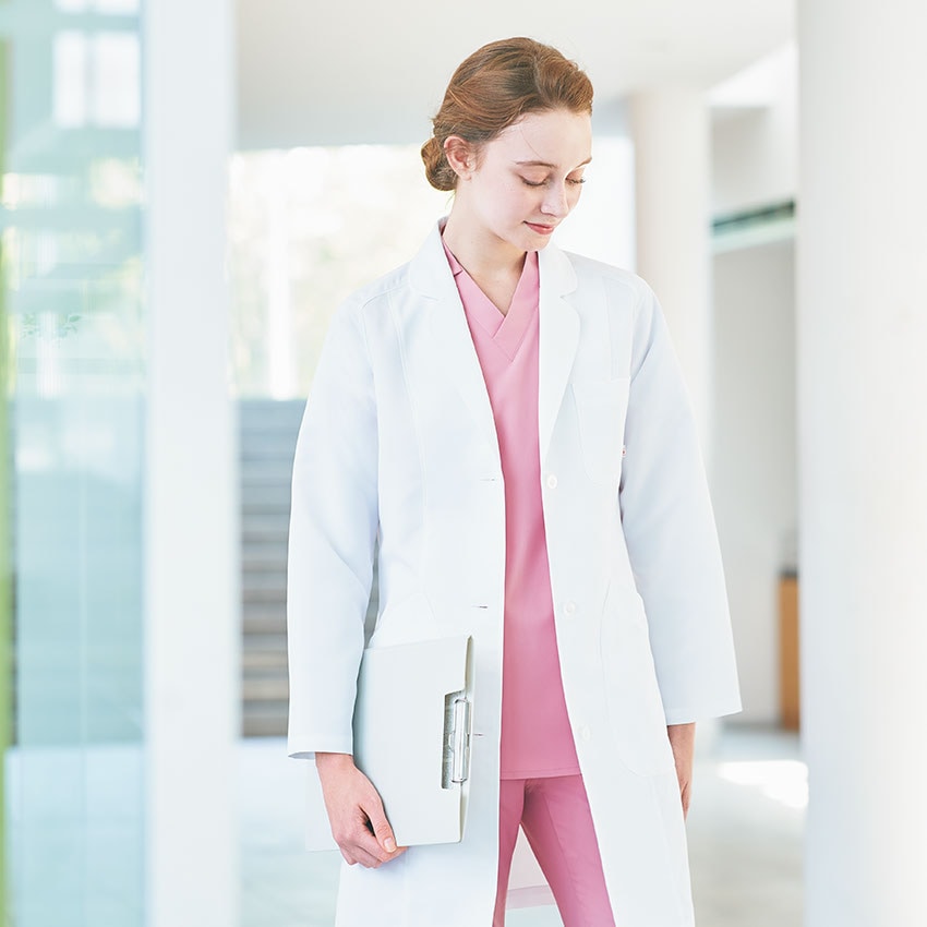 女性医師におすすめ!袖口のワンポイント・柄が可愛いレディース白衣白衣のクラシコ公式WEBマガジンClassico JOURNAL
