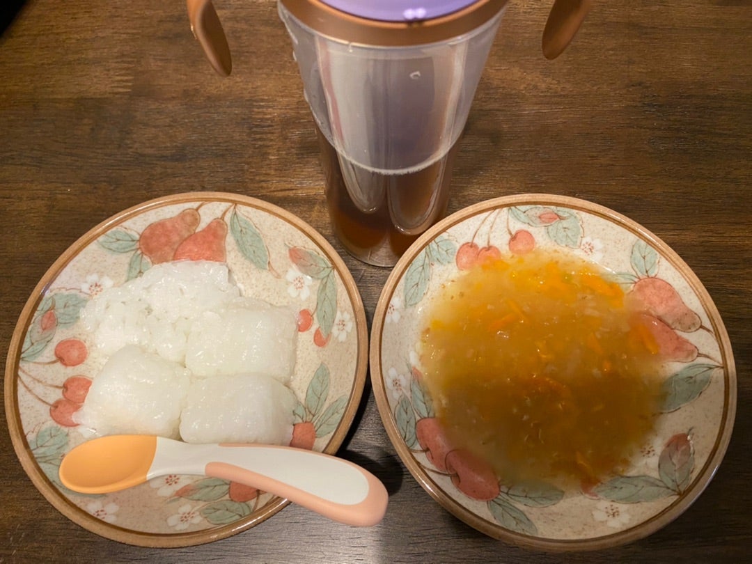 作り置きで楽する離乳食 ▷ @yui.kids_gohan鯛の炊き込み粥 の作り方🌼 🥣 材料 5食分☑︎ 米 1 2合 ☑︎ 水450ml ☑︎ 鯛の刺身 50g ☑︎ にんじん 50g ☑︎ 玉ねぎ 50g ☑︎ 醤油 小さじ1 2 🥣 作り方 ➀にんじんを粗みじん切りにする ➁ 玉ねぎを粗