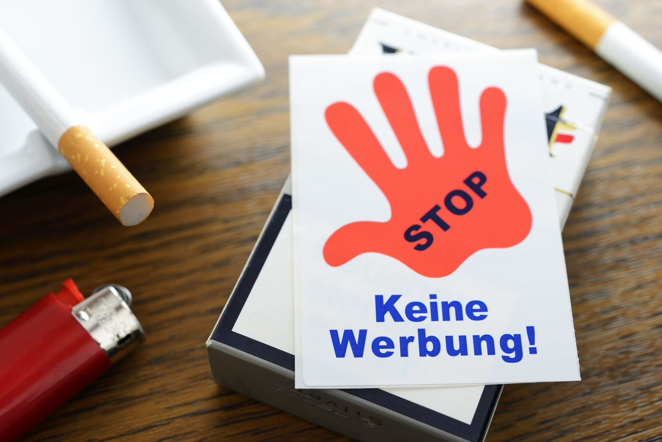 タバコを吸う女性の美容・健康への影響は大きい！男性からのイメージは？│DR. STICKコラム