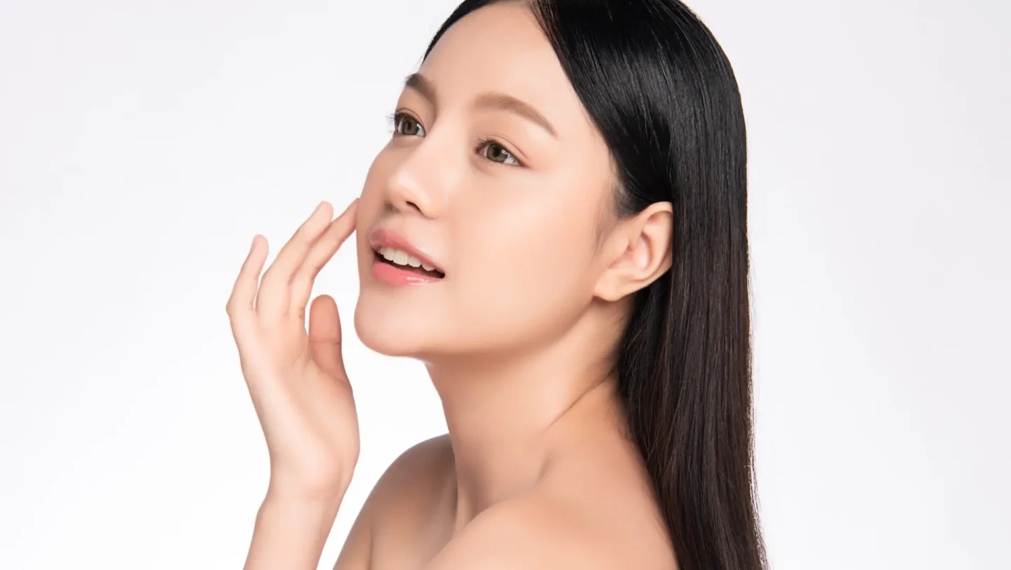 斜鼻矯正術で曲がった鼻を真っ直ぐに骨切り専門クリニカ市ヶ谷