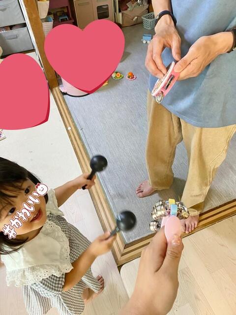 子どもを追いかける日々にへとへと。追うと逃げる1歳児を引き寄せる意外な方法とは？ しおさん1歳 令和ギャル爆誕の道のり 72ページ目-レタスクラブ