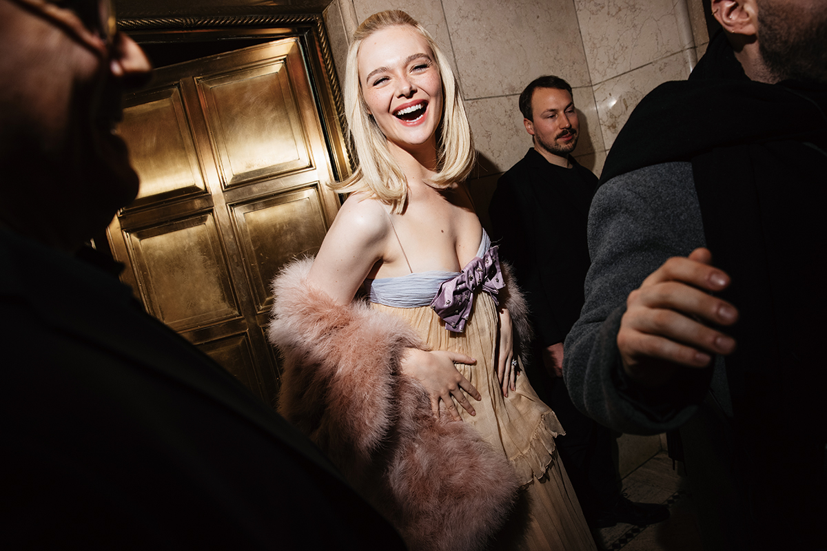 東畑開人さん「雨の日の心理学」インタビュー 弱音を吐きづらい？ まず一歩踏み出してみよう好書好日