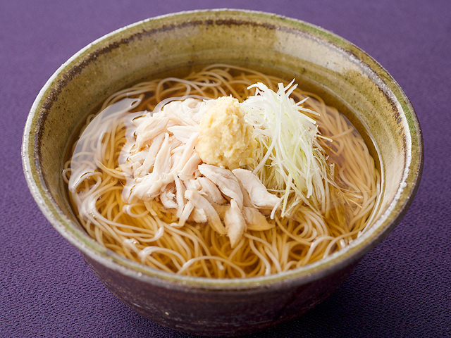 風邪の予防にネギと生姜たっぷりの鶏出汁にゅうめん